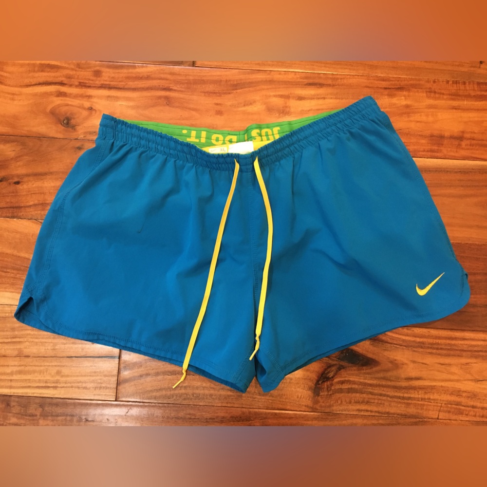 XL Nike Athletic shorts